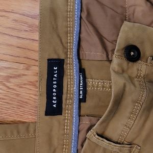 Aeropostale Slim Straight Khaki Pants size 29/32